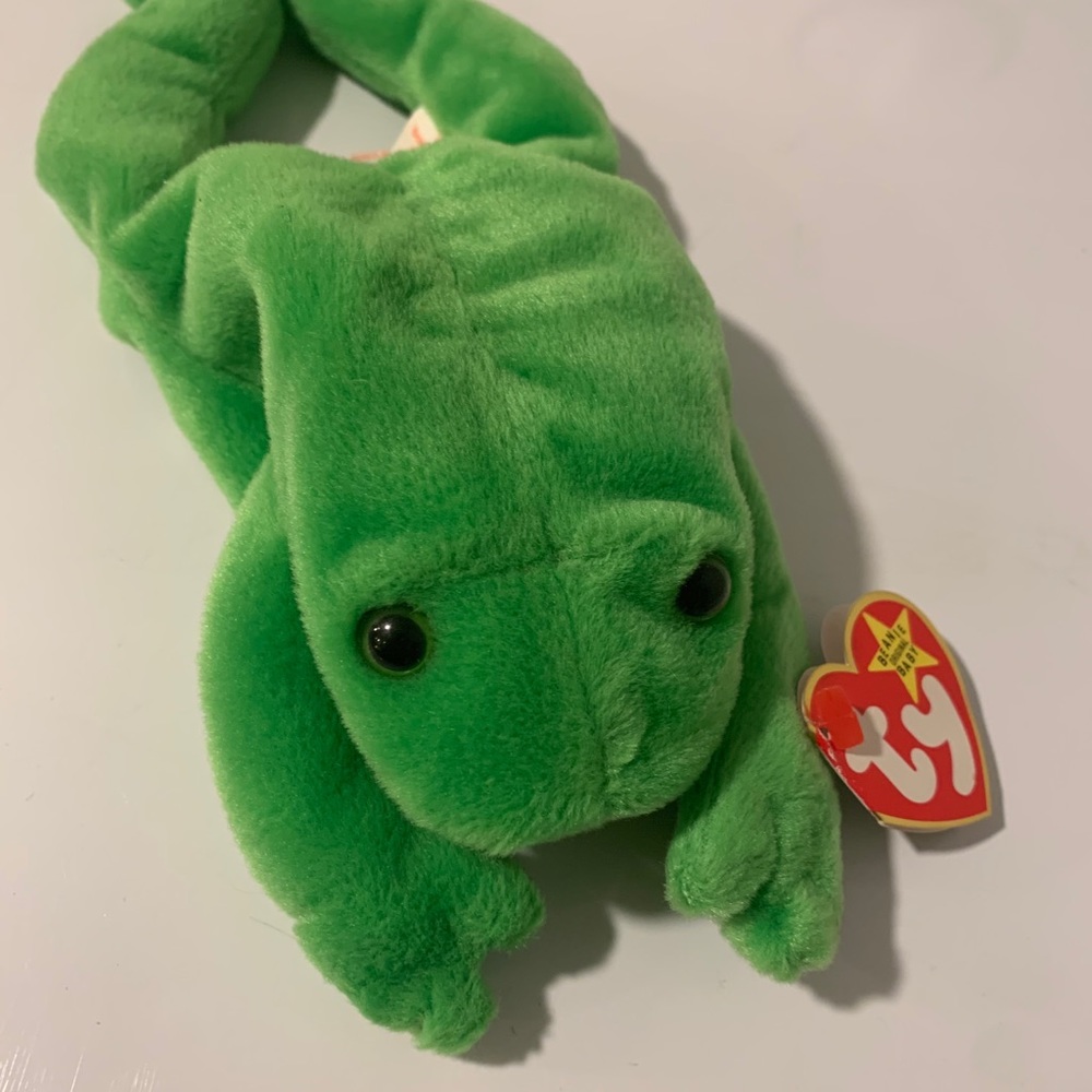**RARE COLLECTABLE** “Legs” Beanie Baby